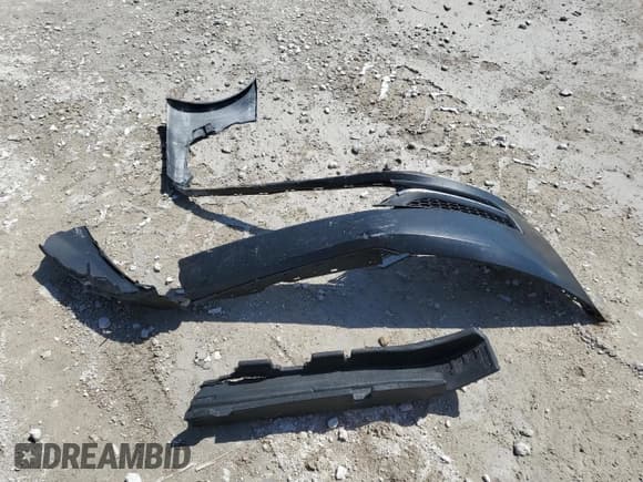 ✅ 2014 Volkswagen Passat S • VIN: 1VWAP7A31EC011318 • Lot: 56910655. Listed on Copart with 185,763 mi. Free auction sales archive from the USA and detailed vehicle history report at DreamBid. Image 12.