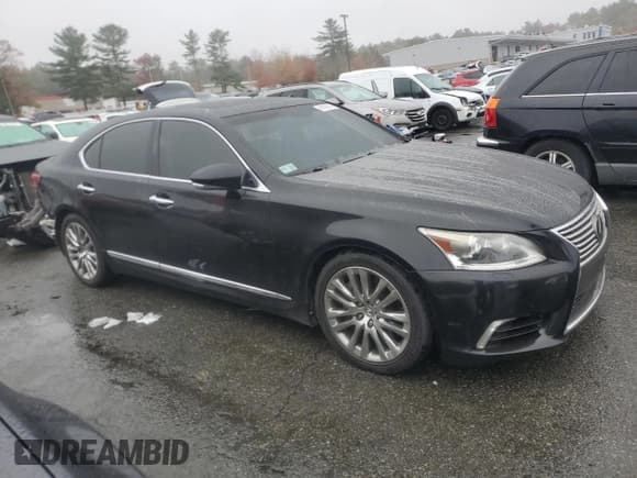 ✅ 2014 Lexus LS 460 • VIN: JTHCL5EF2E5021469 • Lot: 90792815. Listed on Copart with 204,262 mi. Free auction sales archive from the USA and detailed vehicle history report at DreamBid. Image 4.