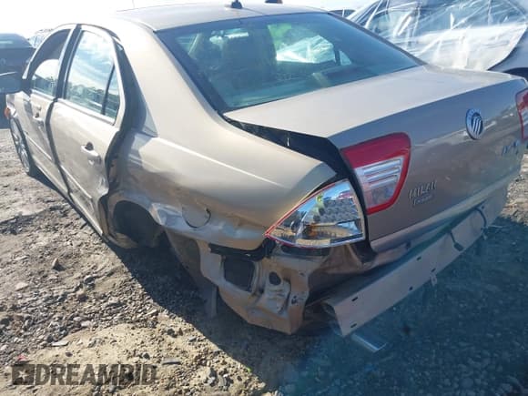 ✅ 2008 Mercury Milan Premier • VIN: 3MEHM02148R662431 • Lot: 41082625. Listed on IAAI with 133,652 mi. Free auction sales archive from the USA and detailed vehicle history report at DreamBid. Image 6.