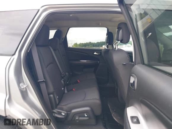 ✅ 2017 Dodge Journey SE • VIN: 3C4PDCAB3HT560226 • Лот: 43036778. Опубликован ранее на IAAI с пробегом 81 871 миль. Бесплатный доступ к архиву аукционных продаж из США и подробный отчёт об истории автомобиля на DreamBid. Изображение 8.