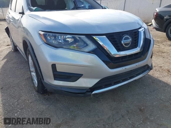 ✅ 2019 Nissan Rogue SV • VIN: KNMAT2MT9KP518422 • Lot: 41890104. Listed on IAAI with 105,291 mi. Free auction sales archive from the USA and detailed vehicle history report at DreamBid. Image 18.