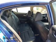 ✅ 2019 Nissan Maxima Platinum • VIN: 1N4AA6AV6KC372089 • Lot: 40722056. Wystawiony na IAAI z przebiegiem 72 404 mil. Bezpłatny archiwum sprzedaży aukcyjnych z USA i szczegółowy raport historii pojazdu na DreamBid. Zdjęcie 8.