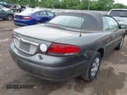 ✅ 2005 Chrysler Sebring • VIN: 1C3EL45X95N518231 • Lot: 42438830. Listed on IAAI with 176,877 mi. Free auction sales archive from the USA and detailed vehicle history report at DreamBid. Image 4.