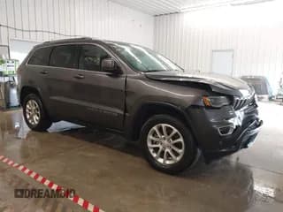 ✅ 2021 Jeep Grand Cherokee Laredo X • VIN: 1C4RJEAG4MC713856 • Лот: 42446805. Опубликован ранее на IAAI с пробегом 105 611 миль. Бесплатный доступ к архиву аукционных продаж из США и подробный отчёт об истории автомобиля на DreamBid. Изображение 1.