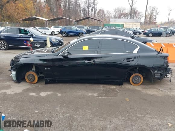 ✅ 2018 Infiniti Q50 Red Sport 400 • VIN: JN1FV7AR9JM480439 • Lot: 43762434. Wystawiony na IAAI z przebiegiem 68 595 mil. Bezpłatny archiwum sprzedaży aukcyjnych z USA i szczegółowy raport historii pojazdu na DreamBid. Zdjęcie 15.