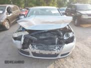 ✅ 2009 Volkswagen Passat Komfort • VIN: WVWJK73C19P053694 • Лот: 42591205. Опубликован ранее на IAAI с пробегом 104 227 миль. Бесплатный доступ к архиву аукционных продаж из США и подробный отчёт об истории автомобиля на DreamBid. Изображение 13.