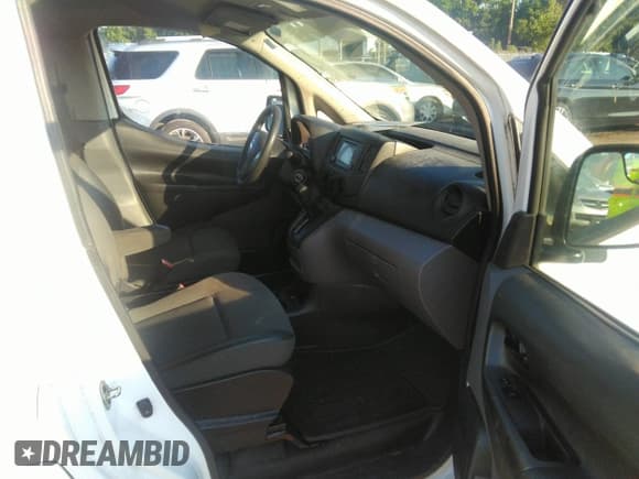 ✅ 2018 Nissan NV200 S • VIN: 3N6CM0KN9JK694477 • Lot: 42627220. Listed on IAAI with 207,441 mi. Free auction sales archive from the USA and detailed vehicle history report at DreamBid. Image 5.