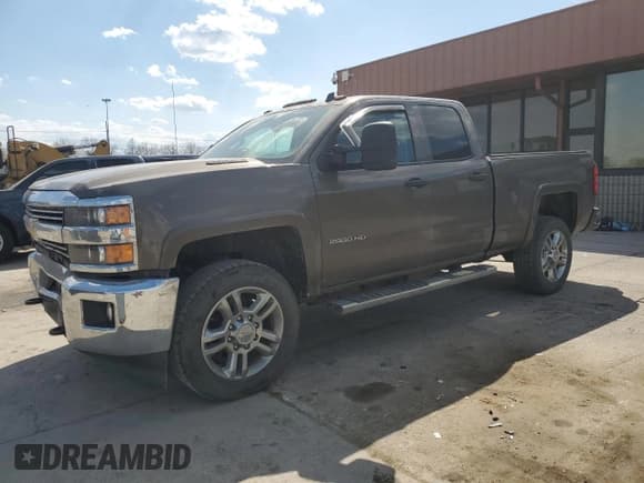 ✅ 2015 Chevrolet Silverado 2500HD LT • VIN: 1GC2KVE88FZ113018 • Лот: 54446745. Опубликован ранее на Copart с пробегом 168 789 миль. Бесплатный доступ к архиву аукционных продаж из США и подробный отчёт об истории автомобиля на DreamBid. Изображение 1.