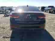 ✅ 2017 Hyundai Elantra SE • VIN: KMHD84LF6HU174611 • Lot: 85322915. Wystawiony na Copart z przebiegiem 138 988 mil. Bezpłatny archiwum sprzedaży aukcyjnych z USA i szczegółowy raport historii pojazdu na DreamBid. Zdjęcie 6.