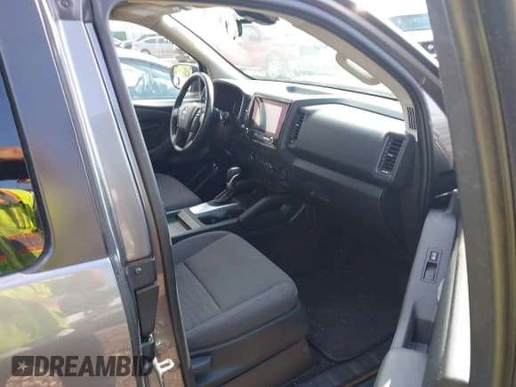 ✅ 2022 Nissan Frontier S • VIN: 1N6ED1CLXNN649236 • Lot: 42678651. Listed on IAAI with 37,087 mi. Free auction sales archive from the USA and detailed vehicle history report at DreamBid. Image 5.