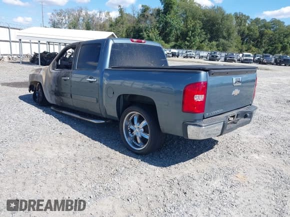 ✅ 2008 Chevrolet Silverado 1500 LS • VIN: 3GCEC13C28G177049 • Лот: 43429683. Опубликован ранее на IAAI с пробегом Не указан. Бесплатный доступ к архиву аукционных продаж из США и подробный отчёт об истории автомобиля на DreamBid. Изображение 3.
