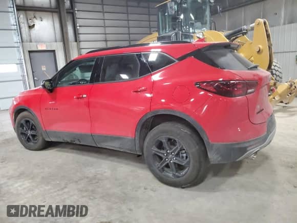 2024 Chevrolet Blazer LT z VIN 3GNKBJR44RS171295, wystawiony jako Copart lot #47431225 z przebiegiem 18 699 mil mil oraz Szkoda całkowita • Salvage title. Historia ofert i sprzedaży dostępna na DreamBid. Obrazek 2.