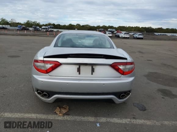 ✅ 2008 Maserati GranTurismo • VIN: ZAMGJ45A980037818 • Lot: 86491335. Wystawiony na Copart z przebiegiem 32 210 mil. Bezpłatny archiwum sprzedaży aukcyjnych z USA i szczegółowy raport historii pojazdu na DreamBid. Zdjęcie 6.