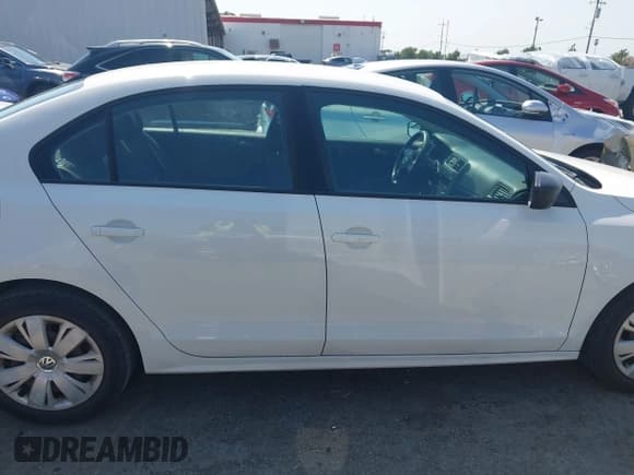 ✅ 2012 Volkswagen Jetta S • VIN: 3VW2K7AJ4CM395270 • Лот: 42442811. Опубликован ранее на IAAI с пробегом 164 952 миль. Бесплатный доступ к архиву аукционных продаж из США и подробный отчёт об истории автомобиля на DreamBid. Изображение 14.