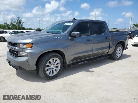 ✅ 2022 Chevrolet Silverado 1500 Custom • VIN: 3GCPYBEK9NG150768 • Lot: 61643675. Wystawiony na Copart z przebiegiem 37 574 mil. Bezpłatny archiwum sprzedaży aukcyjnych z USA i szczegółowy raport historii pojazdu na DreamBid. Zdjęcie 1.