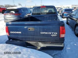 ✅ 2004 Dodge Dakota • VIN: 1D7GL12K74S615218 • Lot: 41593545. Wystawiony na Copart z przebiegiem 134 732 mil. Bezpłatny archiwum sprzedaży aukcyjnych z USA i szczegółowy raport historii pojazdu na DreamBid. Zdjęcie 6.