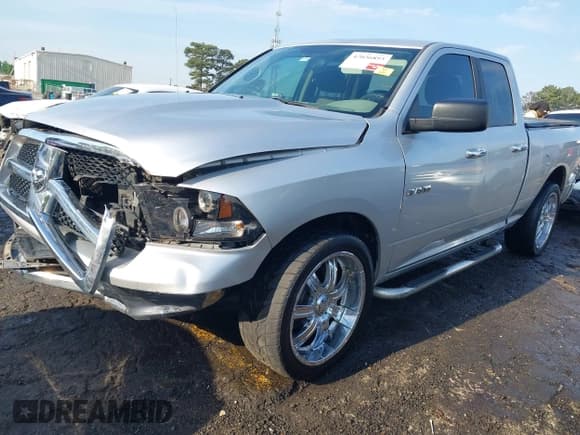 ✅ 2009 Dodge 1500 SLT • VIN: 1D3HB18P99S812135 • Lot: 42036893. Wystawiony na IAAI z przebiegiem 405 152 mil. Bezpłatny archiwum sprzedaży aukcyjnych z USA i szczegółowy raport historii pojazdu na DreamBid. Zdjęcie 17.