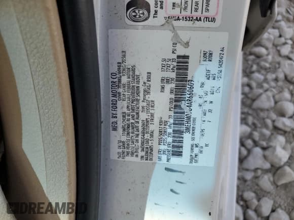 ✅ 2010 Mercury Milan Premier • VIN: 3MEHM0JG4AR660609 • Lot: 56673135. Listed on Copart with 221,041 mi. Free auction sales archive from the USA and detailed vehicle history report at DreamBid. Image 12.