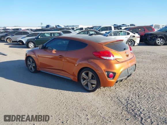 ✅ 2015 Hyundai Veloster Turbo • VIN: KMHTC6AE1FU244528 • Lot: 41387806. Wystawiony na IAAI z przebiegiem 85 203 mil. Bezpłatny archiwum sprzedaży aukcyjnych z USA i szczegółowy raport historii pojazdu na DreamBid. Zdjęcie 15.