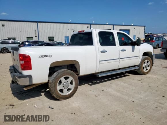 ✅ 2014 Chevrolet Silverado 2500HD LT • VIN: 1GC1KXCG3EF115292 • Лот: 59983045. Опубликован ранее на Copart с пробегом Не указан. Бесплатный доступ к архиву аукционных продаж из США и подробный отчёт об истории автомобиля на DreamBid. Изображение 3.
