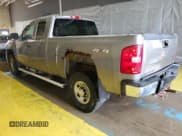 ✅ 2009 Chevrolet Silverado 2500HD LT • VIN: 1GCHK59K59E138762 • Лот: 85132365. Опубликован ранее на Copart с пробегом 319 356 миль. Бесплатный доступ к архиву аукционных продаж из США и подробный отчёт об истории автомобиля на DreamBid. Изображение 2.