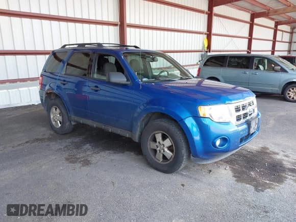 ✅ 2012 Ford Escape XLT • VIN: 1FMCU9DG3CKB69110 • Lot: 42567037. Wystawiony na IAAI z przebiegiem 144 145 mil. Bezpłatny archiwum sprzedaży aukcyjnych z USA i szczegółowy raport historii pojazdu na DreamBid. Zdjęcie 1.