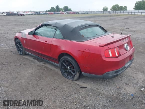 ✅ 2010 Ford Mustang V6 • VIN: 1ZVBP8EN5A5159265 • Лот: 42488870. Опубликован ранее на IAAI с пробегом 154 074 миль. Бесплатный доступ к архиву аукционных продаж из США и подробный отчёт об истории автомобиля на DreamBid. Изображение 3.