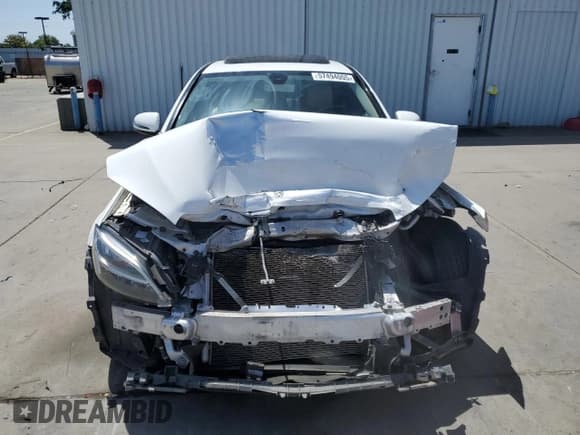 ✅ 2019 Mercedes-Benz C 300 • VIN: WDDWF8DB9KR515666 • Лот: 57494005. Опубликован ранее на Copart с пробегом 101 439 миль. Бесплатный доступ к архиву аукционных продаж из США и подробный отчёт об истории автомобиля на DreamBid. Изображение 5.