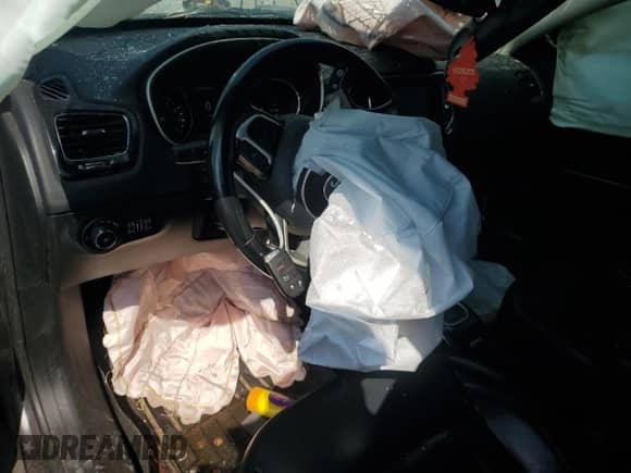 2018 Jeep Compass Limited с VIN 3C4NJDCB9JT249070, выставлен на аукционе Copart как лот 71782965 с пробегом 163 094 миль миль и Списание • Salvage title. История ставок и продаж доступна на DreamBid. Изображение 8.