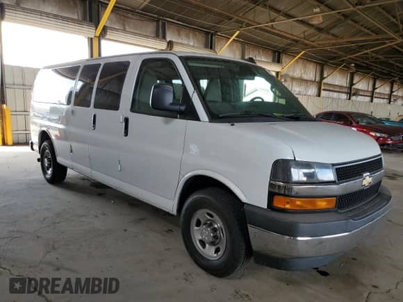2019 Chevrolet Express Passenger LT с VIN 1GAZGPFG8K1366102, выставлен на аукционе Copart как лот 43380245 с пробегом 233 267 миль миль и Чистый • Clean title. История ставок и продаж доступна на DreamBid. Изображение 4.