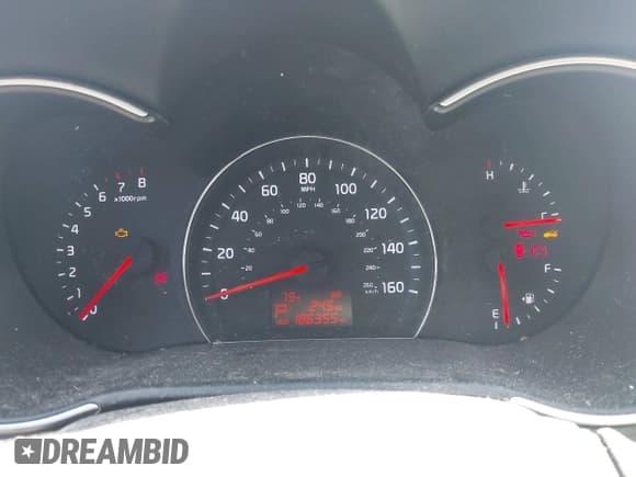 ✅ 2015 Kia Sorento LX • VIN: 5XYKT3A60FG633394 • Lot: 43468565. Listed on IAAI with 186,355 mi. Free auction sales archive from the USA and detailed vehicle history report at DreamBid. Image 7.