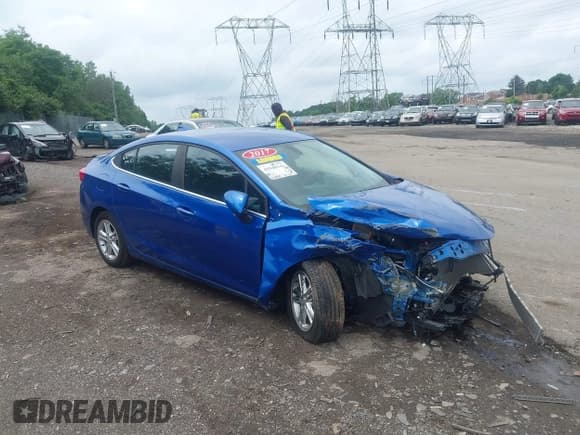 ✅ 2017 Chevrolet Cruze LT • VIN: 1G1BE5SM4H7168310 • Лот: 42540143. Опубликован ранее на IAAI с пробегом 63 810 миль. Бесплатный доступ к архиву аукционных продаж из США и подробный отчёт об истории автомобиля на DreamBid. Изображение 1.