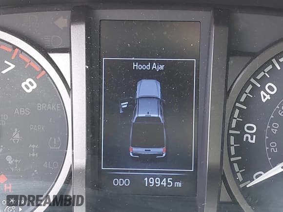 ✅ 2020 Toyota Tacoma SR5 • VIN: 3TMDZ5BN9LM096550 • Lot: 42858781. Wystawiony na IAAI z przebiegiem 19 945 mil. Bezpłatny archiwum sprzedaży aukcyjnych z USA i szczegółowy raport historii pojazdu na DreamBid. Zdjęcie 15.