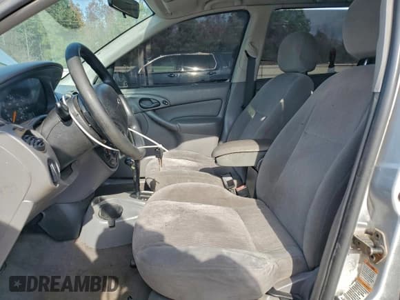 ✅ 2001 Ford Focus SE • VIN: 1FAHP36331W298095 • Lot: 94436855. Listed on Copart with 176,068 mi. Free auction sales archive from the USA and detailed vehicle history report at DreamBid. Image 7.