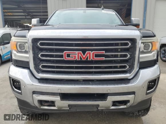 ✅ 2015 GMC Sierra 3500HD SLT • VIN: 1GT423C83FF602881 • Лот: 77644134. Опубликован ранее на Copart с пробегом 257 725 миль. Бесплатный доступ к архиву аукционных продаж из США и подробный отчёт об истории автомобиля на DreamBid. Изображение 5.