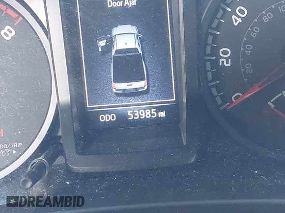 ✅ 2021 Toyota Tacoma SR • VIN: 3TYSX5EN3MT008784 • Lot: 42845643. Wystawiony na IAAI z przebiegiem 53 985 mil. Bezpłatny archiwum sprzedaży aukcyjnych z USA i szczegółowy raport historii pojazdu na DreamBid. Zdjęcie 15.