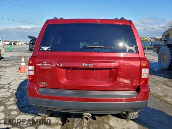 ✅ 2016 Jeep Patriot Sport • VIN: 1C4NJPBBXGD777525 • Lot: 94327315. Listed on Copart with 118,255 mi. Free auction sales archive from the USA and detailed vehicle history report at DreamBid. Image 6.