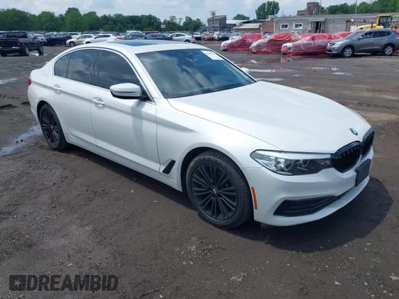 ✅ 2019 BMW 5 Series 530i xDrive • VIN: WBAJA7C55KWW00365 • Lot: 42357786. Listed on IAAI with 91,195 mi. Free auction sales archive from the USA and detailed vehicle history report at DreamBid. Image 1.