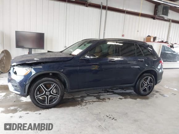 ✅ 2022 Mercedes-Benz GLC 300 • VIN: W1N0G8DBXNG027106 • Лот: 43561368. Опубликован ранее на IAAI с пробегом 18 237 миль. Бесплатный доступ к архиву аукционных продаж из США и подробный отчёт об истории автомобиля на DreamBid. Изображение 14.