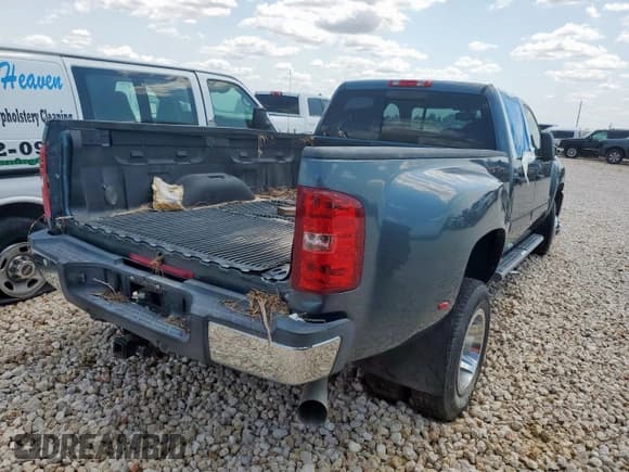 ✅ 2009 Chevrolet Silverado 1500 • VIN: 1GCJC83689F104417 • Лот: 65464745. Опубликован ранее на Copart с пробегом Не указан. Бесплатный доступ к архиву аукционных продаж из США и подробный отчёт об истории автомобиля на DreamBid. Изображение 3.
