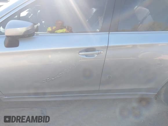 ✅ 2015 Subaru Legacy Limited • VIN: 4S3BNBL65F3041642 • Лот: 40629507. Опубликован ранее на IAAI с пробегом 150 066 миль. Бесплатный доступ к архиву аукционных продаж из США и подробный отчёт об истории автомобиля на DreamBid. Изображение 14.