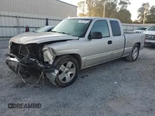 ✅ 2005 Chevrolet Silverado 1500 LS • VIN: 2GCEC19V351380268 • Лот: 77651104. Опубликован ранее на Copart с пробегом 200 866 миль. Бесплатный доступ к архиву аукционных продаж из США и подробный отчёт об истории автомобиля на DreamBid. Изображение 1.