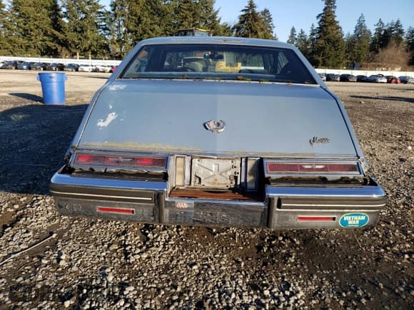 ✅ 1984 Cadillac Seville • VIN: 1G6AS6987EE810927 • Lot: 42836105. Wystawiony na Copart z przebiegiem 19 894 mil. Bezpłatny archiwum sprzedaży aukcyjnych z USA i szczegółowy raport historii pojazdu na DreamBid. Zdjęcie 6.