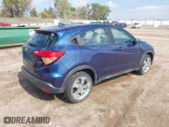 ✅ 2017 Honda HR-V LX • VIN: 3CZRU6H39HG703594 • Lot: 43479671. Wystawiony na IAAI z przebiegiem 103 670 mil. Bezpłatny archiwum sprzedaży aukcyjnych z USA i szczegółowy raport historii pojazdu na DreamBid. Zdjęcie 4.