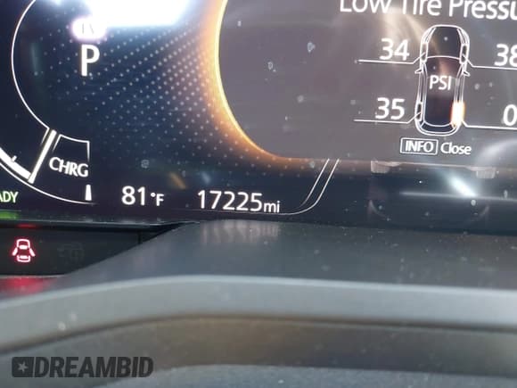 ✅ 2024 Mazda CX-90 Premium • VIN: JM3KKDHA1R1155856 • Lot: 42478165. Wystawiony na IAAI z przebiegiem 17 225 mil. Bezpłatny archiwum sprzedaży aukcyjnych z USA i szczegółowy raport historii pojazdu na DreamBid. Zdjęcie 16.