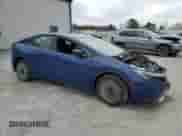 2025 Toyota Prius SE z VIN JTDACACU8S3040893, wystawiony jako Copart lot #52588625 z przebiegiem Nie podano mil oraz Szkoda całkowita • Salvage title. Historia ofert i sprzedaży dostępna na DreamBid. Obrazek 4.