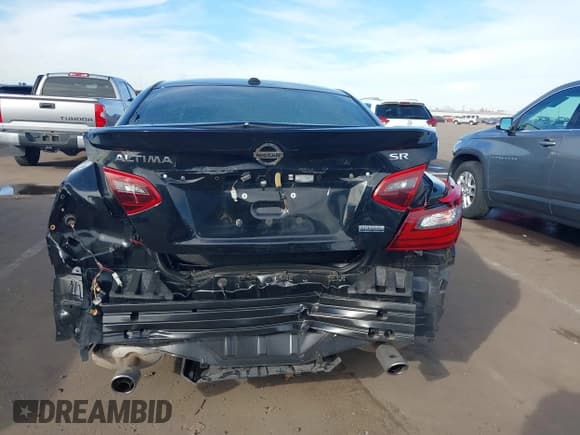 ✅ 2018 Nissan Altima SL • VIN: 1N4AL3AP2JC158807 • Lot: 43607157. Wystawiony na IAAI z przebiegiem 34 705 mil. Bezpłatny archiwum sprzedaży aukcyjnych z USA i szczegółowy raport historii pojazdu na DreamBid. Zdjęcie 16.