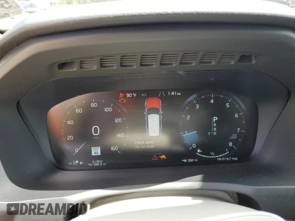 ✅ 2022 Volvo XC90 Momentum • VIN: YV4102PK5N1854651 • Lot: 68136515. Listed on Copart with 51,953 mi. Free auction sales archive from the USA and detailed vehicle history report at DreamBid. Image 9.