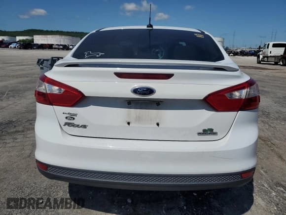 ✅ 2013 Ford Focus SE • VIN: 1FADP3F27DL313211 • Lot: 55248925. Wystawiony na Copart z przebiegiem 134 211 mil. Bezpłatny archiwum sprzedaży aukcyjnych z USA i szczegółowy raport historii pojazdu na DreamBid. Zdjęcie 6.