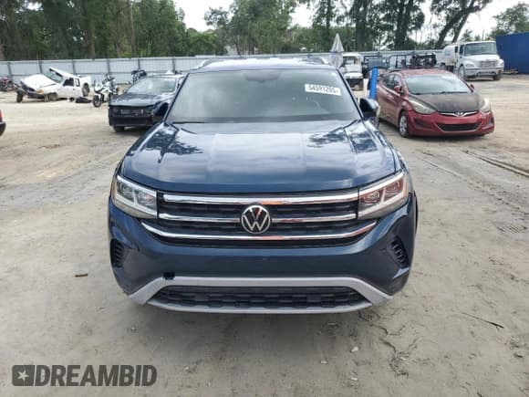 ✅ 2020 Volkswagen Atlas SE • VIN: 1V2YE2CA7LC217485 • Lot: 54591205. Listed on Copart with 98,835 mi. Free auction sales archive from the USA and detailed vehicle history report at DreamBid. Image 5.